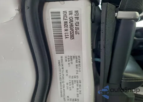 2023 Jeep Grand Cherokee Limited z USA, uszkodzony, nr VIN 1C4RJHBG4PC528825